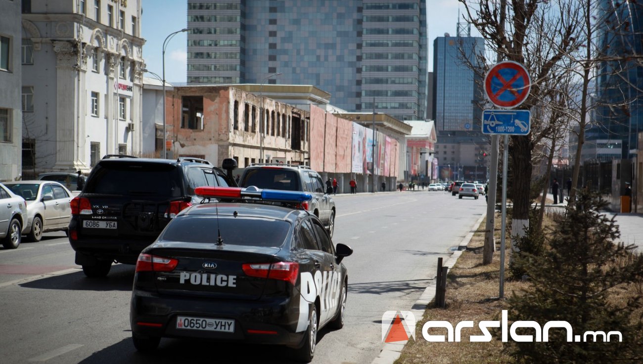 Нийслэлийн цагдаагийн газрын 195 алба хаагч авто эргүүлийн 70 чиглэлд үүрэг гүйцэтгэж байна