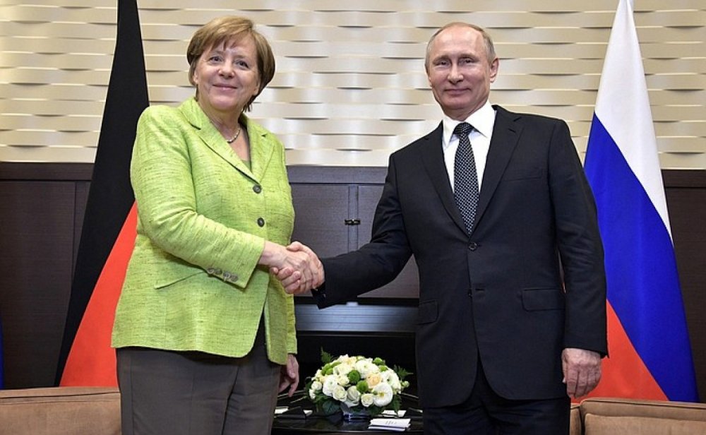 А.Меркель, В.Путин нар Берлинд  уулзана