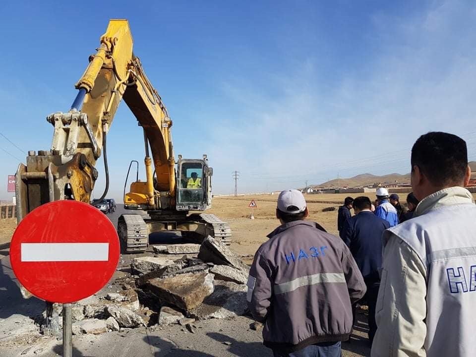 Гачууртын уулзвараас Налайх-Чойрын уулзвар хүртэлх  авто зам засварын ажил эхэллээ