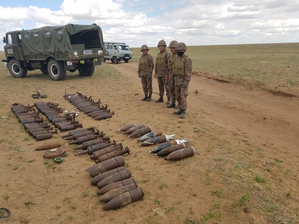 Зэвсэгт хүчний алба хаагчид 3,300 гаруй галт хэрэгсэл илрүүлж, аюулгүй болгожээ