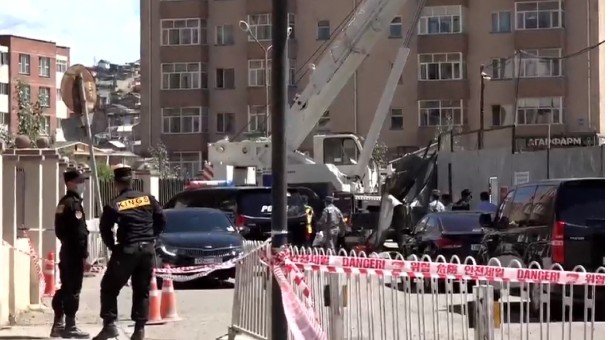 Барилгын нурангид дөрвөн хүн дарагдсан ноцтой осол гарлаа