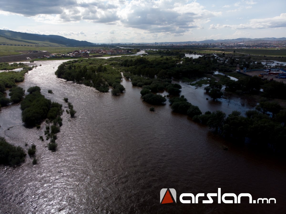 Үер, усны аюулаас сэрэмжтэй байхыг анхааруулж байна