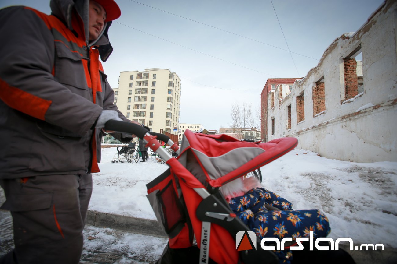 ФОТО: 10 дугаар сувиллын цэцэрлэгийг ашиглалтад оруулахыг ШААРДАЖ байна “ХҮҮХЭД БҮР ТЭГШ ЭРХТЭЙ“