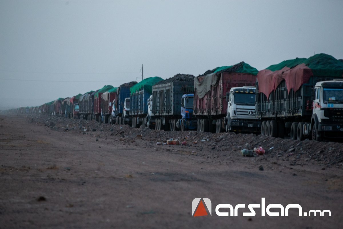 Нүүрс тээврийн ар дахь улстөрчдийн жагсаалтыг дэлгэвэл нүүрсний сонсгол “гал”-тай болно