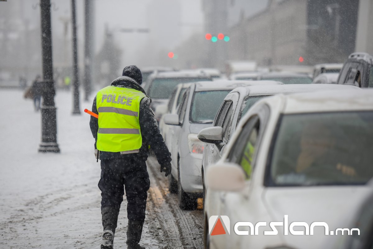 Хуурамч улсын дугаартай замын хөдөлгөөнд оролцсон 19 зөрчил гарчээ